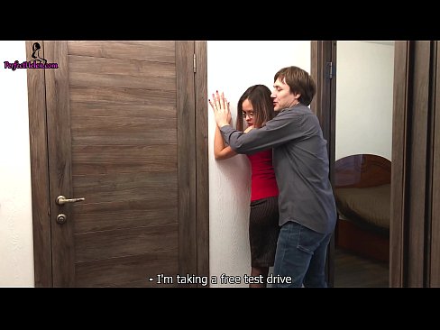 ❤️ கவர்ச்சியான ரியல் எஸ்டேட் நிறுவனமானது அவளது அபார்ட்மெண்ட்டை விற்கும்போது உணர்ச்சிவசப்பட்டு அவளது புண்டையை குலுக்கி குடுக்கிறாள் - கிரெம்பாய் ️  பாலியல்  எங்களிடம் ❌️❤